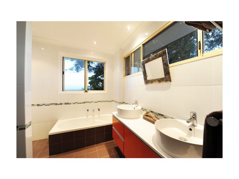20 Emerald Heights Drive, Emerald Beach NSW 2456