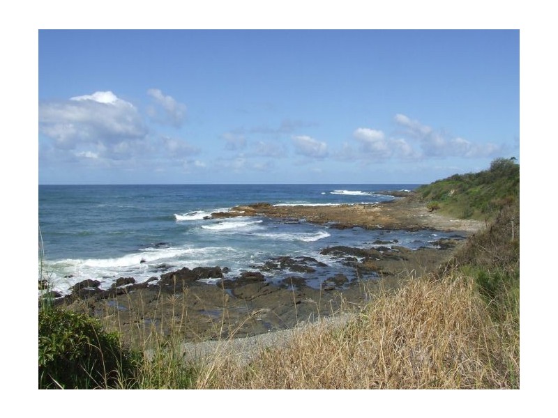 16 Pollack Esplanade, Woolgoolga NSW 2456