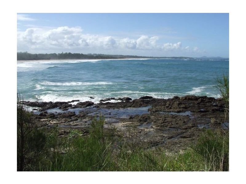 16 Pollack Esplanade, Woolgoolga NSW 2456