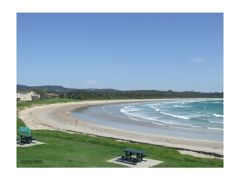16 Pollack Esplanade, Woolgoolga NSW 2456