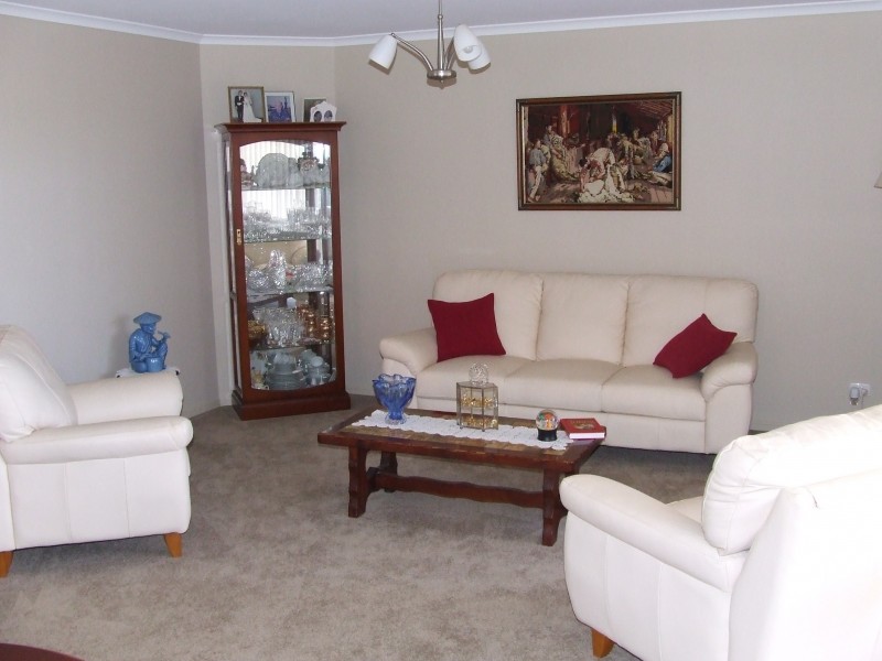 8 Yachtsman Drive, Safety Beach NSW 2456