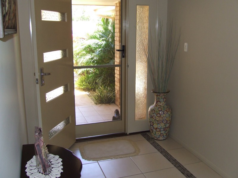 8 Yachtsman Drive, Safety Beach NSW 2456
