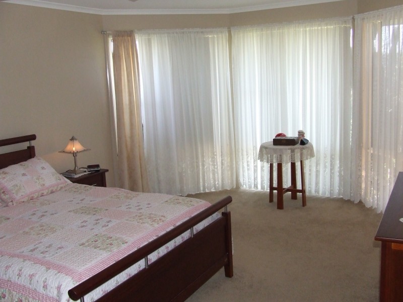 8 Yachtsman Drive, Safety Beach NSW 2456
