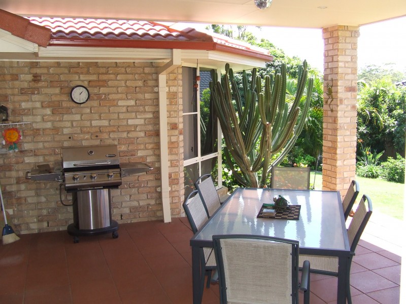 8 Yachtsman Drive, Safety Beach NSW 2456