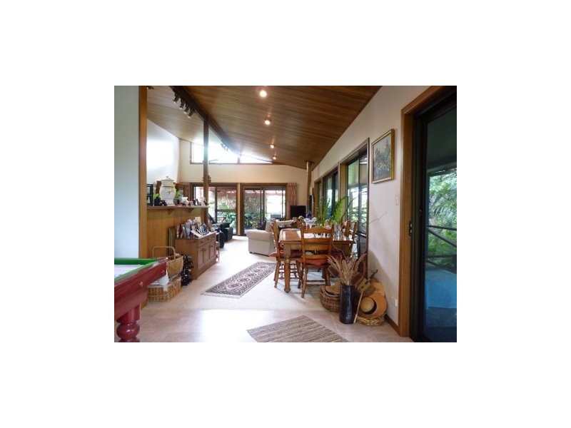 36 Sunset Ave, Woolgoolga NSW 2456