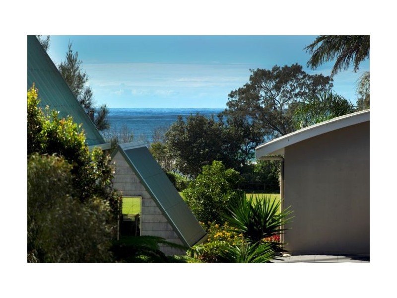 50 Bluegum Avenue, Sandy Beach NSW 2456