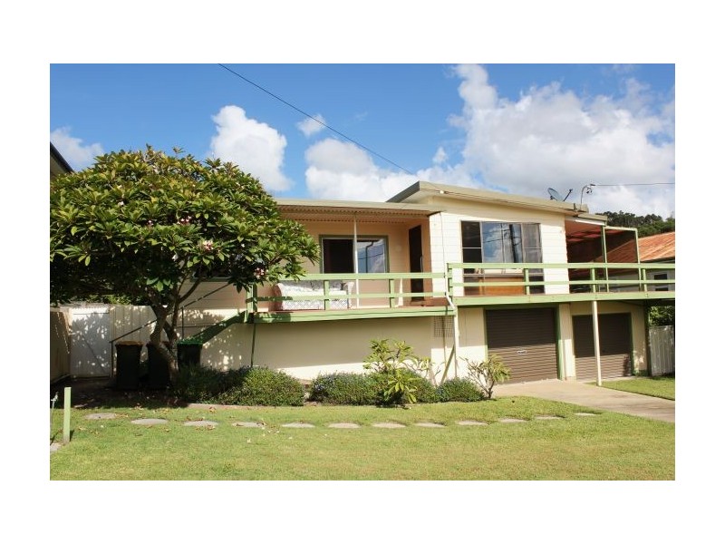 15 First Avenue, Arrawarra Headland NSW 2456