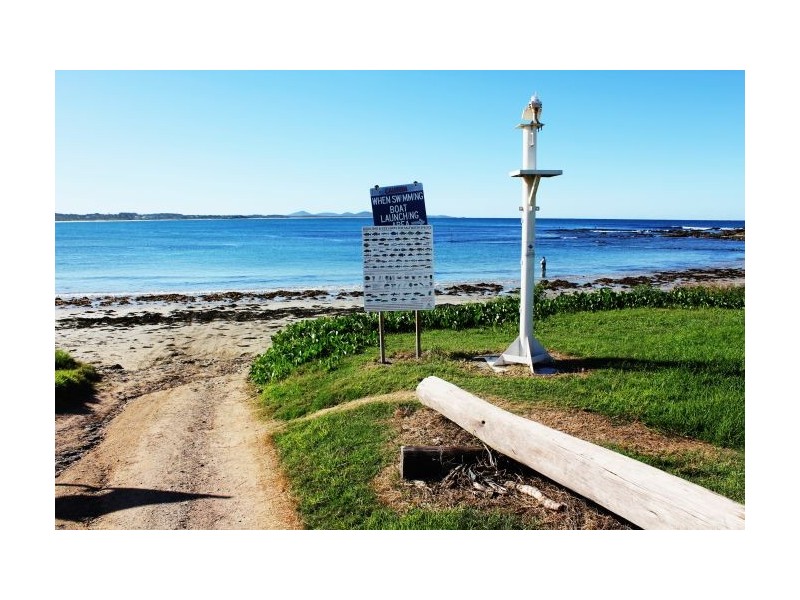 15 First Avenue, Arrawarra Headland NSW 2456