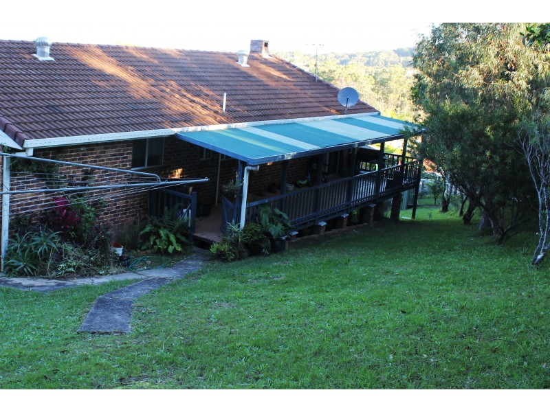 11 McPhee Close, Woolgoolga NSW 2456