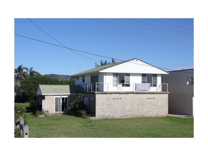 14 Hofmeier Close, Woolgoolga NSW 2456