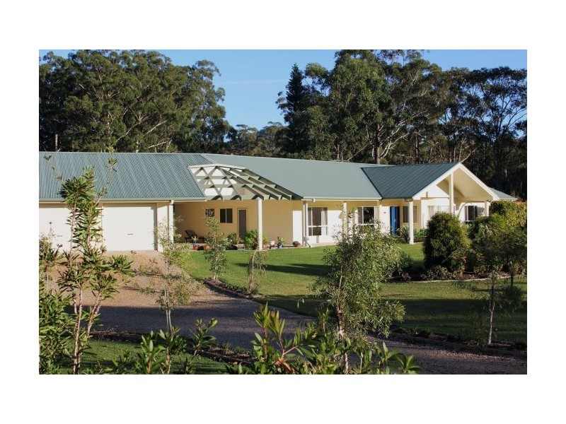 19 Pinehyrst Drive, Moonee Beach NSW 2450