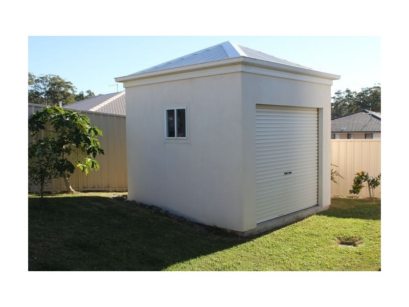 6 Waverider Cove, Safety Beach NSW 2456