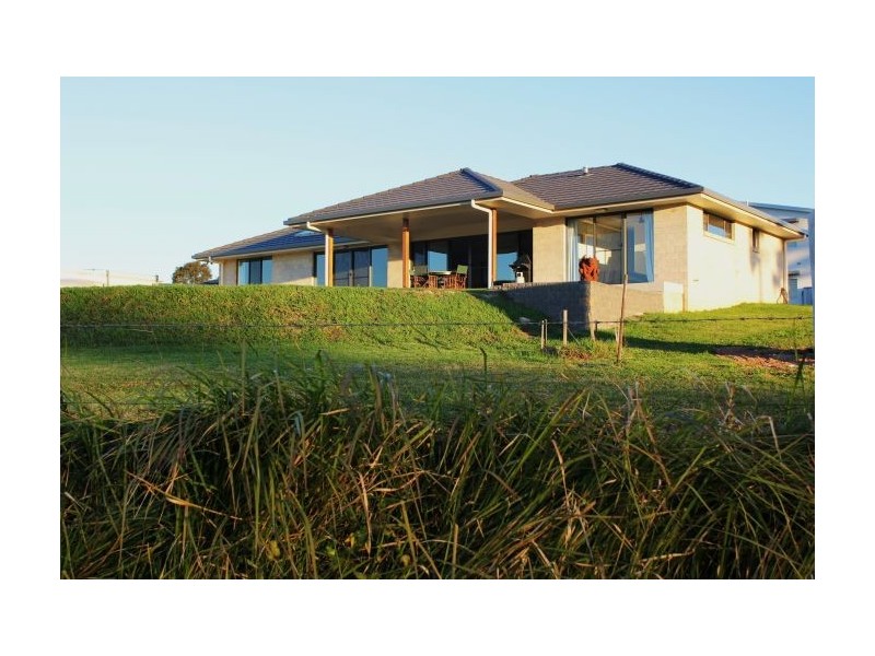 58 Newmans Road, Woolgoolga NSW 2456
