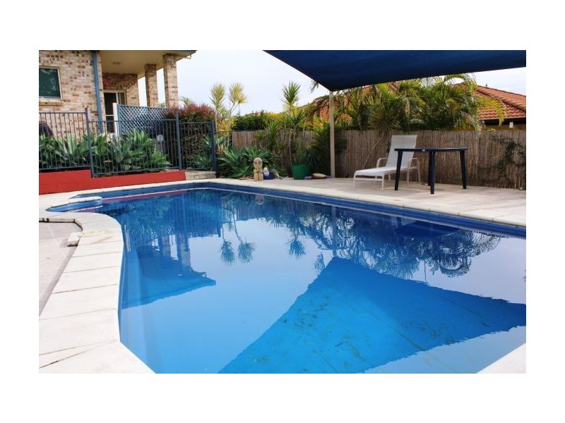 6 Vista Close, Woolgoolga NSW 2456