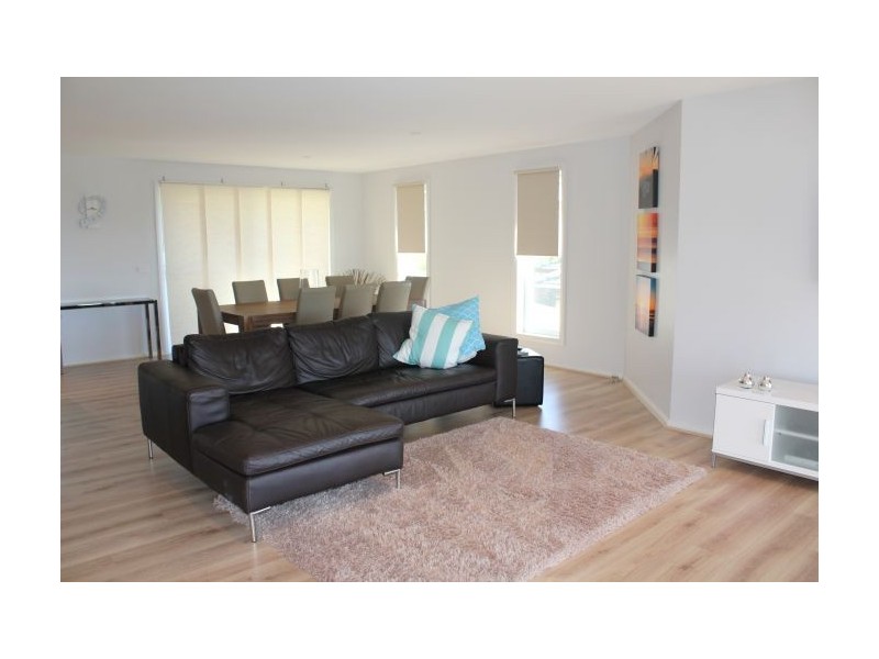 5 Leigh James Place, Woolgoolga NSW 2456