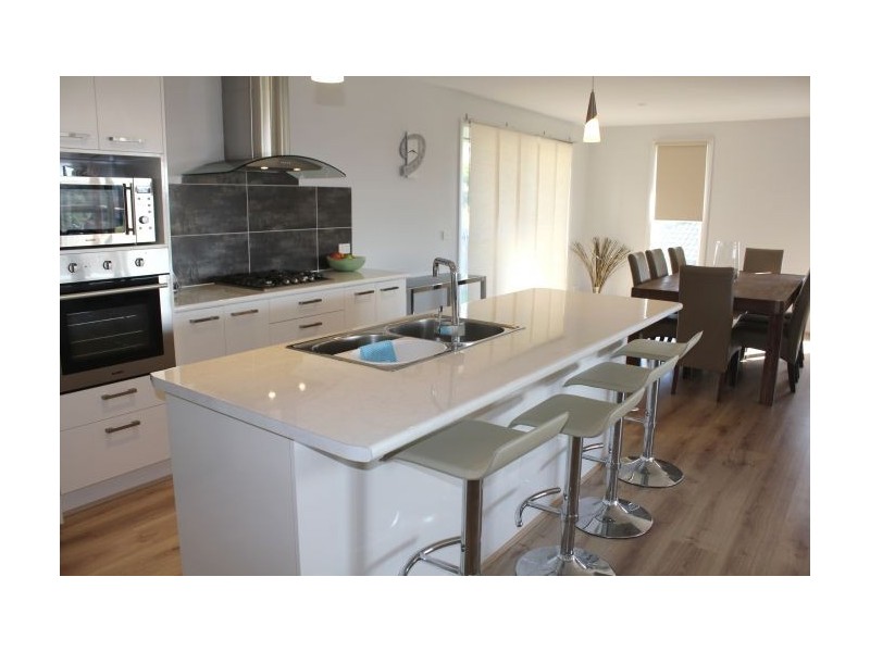 5 Leigh James Place, Woolgoolga NSW 2456