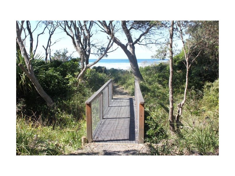 54 Ocean View Rd, Arrawarra Headland NSW 2456