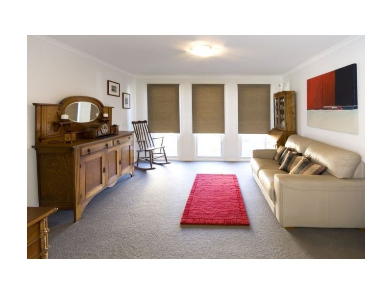 4 Quay Crescent, Safety Beach NSW 2456