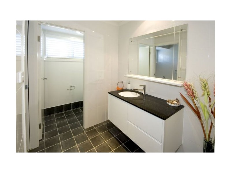 4 Quay Crescent, Safety Beach NSW 2456
