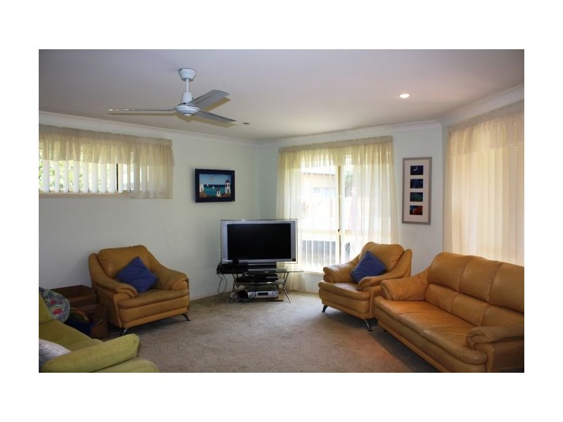 19 Melaleuca Avenue, Woolgoolga NSW 2456