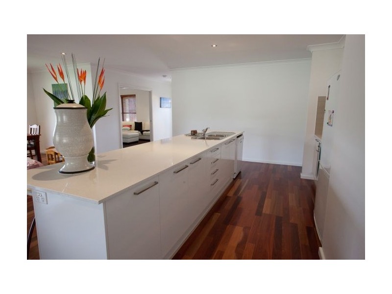 4 Waverider Cove, Safety Beach NSW 2456
