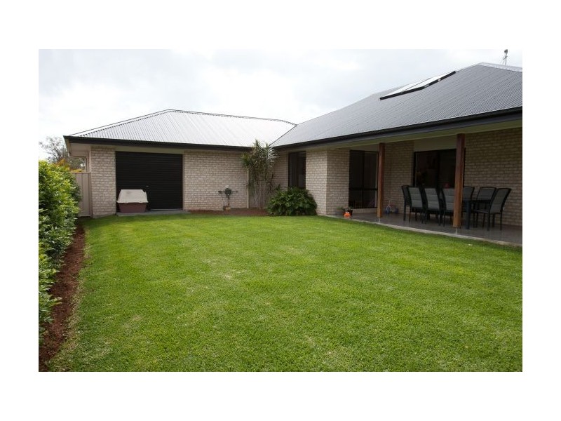 4 Waverider Cove, Safety Beach NSW 2456