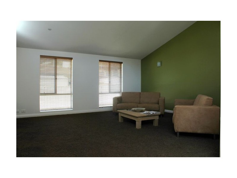 5 Mariner Drive, Safety Beach NSW 2456