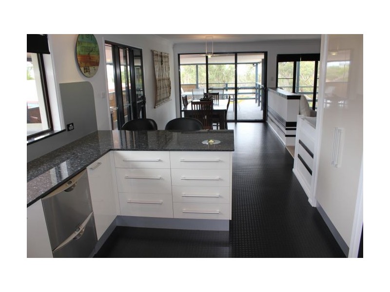 6 Arrawarra Rd, Arrawarra Headland NSW 2456