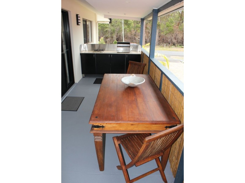 6 Arrawarra Rd, Arrawarra Headland NSW 2456