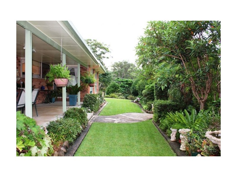 12 St Andrews Drive, Woolgoolga NSW 2456