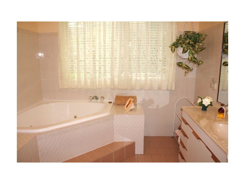 12 St Andrews Drive, Woolgoolga NSW 2456