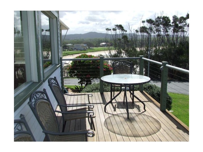 16 Pollack Esplanade, Woolgoolga NSW 2456