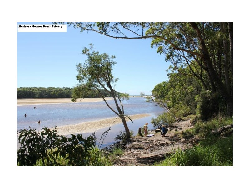 32 Woodhouse Road, Moonee Beach NSW 2450