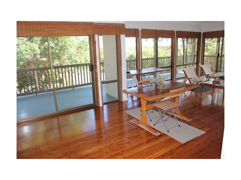 1 Flaherty Street, Red Rock NSW 2456