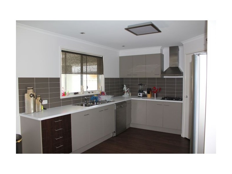 16 Admiralty Drive, Safety Beach NSW 2456
