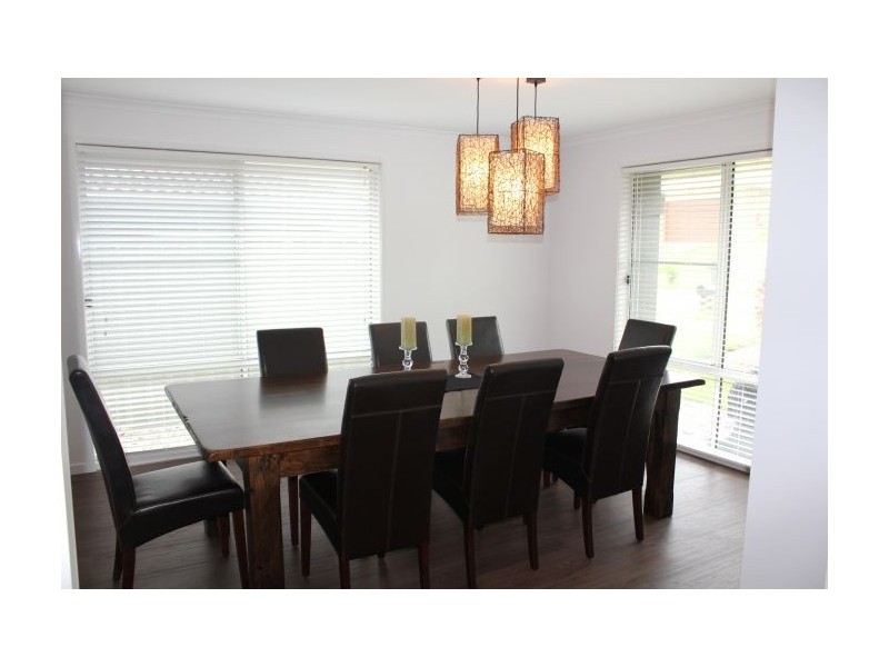 16 Admiralty Drive, Safety Beach NSW 2456