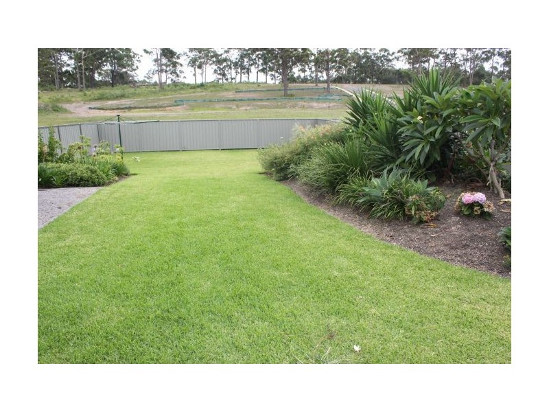 16 Admiralty Drive, Safety Beach NSW 2456