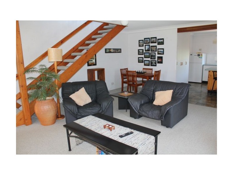 1/5 Melissa Place, Woolgoolga NSW 2456