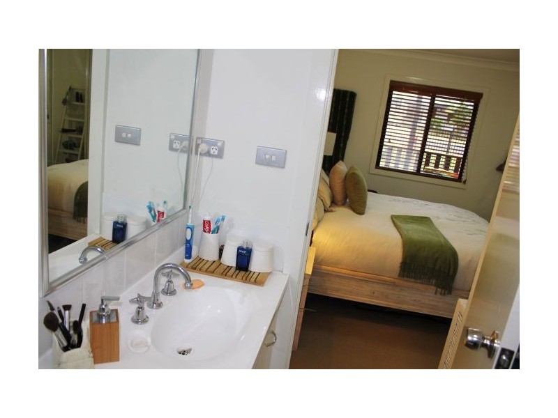 17 Diamond Head Drive, Sandy Beach NSW 2456