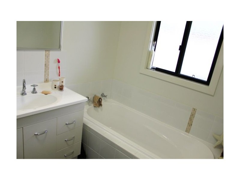 17 Diamond Head Drive, Sandy Beach NSW 2456