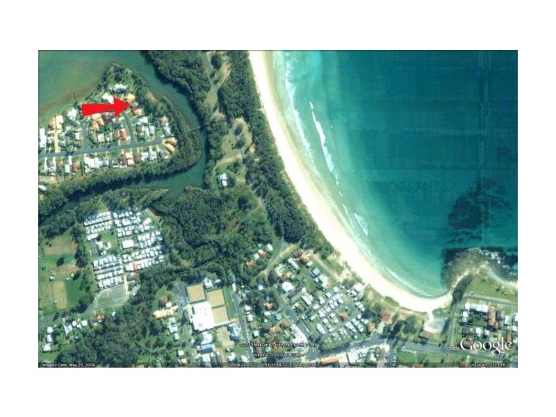 8 Clear Place, Woolgoolga NSW 2456