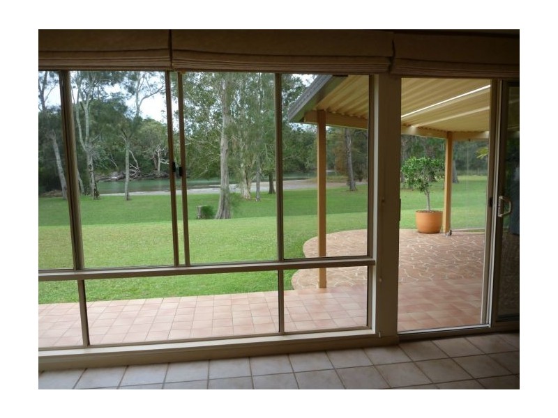 8 Clear Place, Woolgoolga NSW 2456