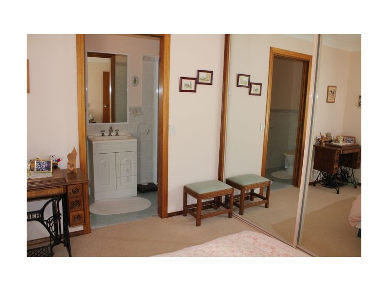 2/5  Clear Place, Woolgoolga NSW 2456