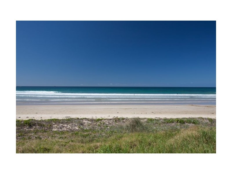 2/5  Clear Place, Woolgoolga NSW 2456