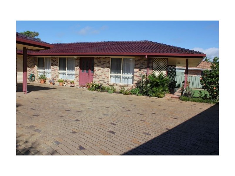2/5  Clear Place, Woolgoolga NSW 2456