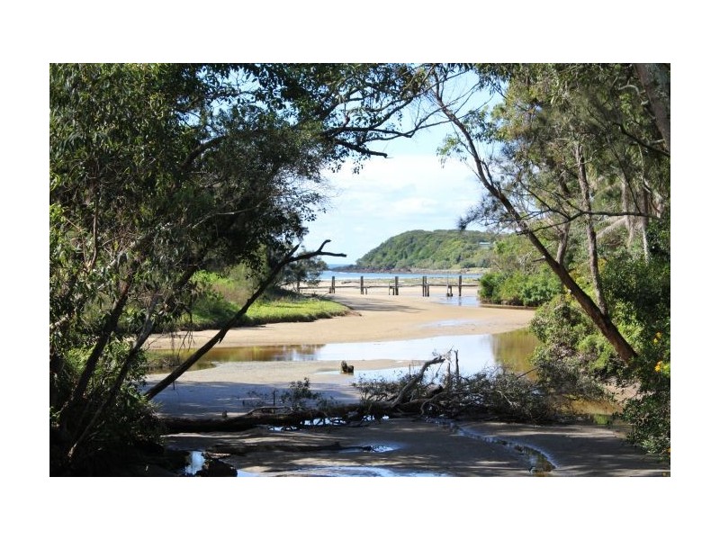 4 Ellem Close, Arrawarra NSW 2456