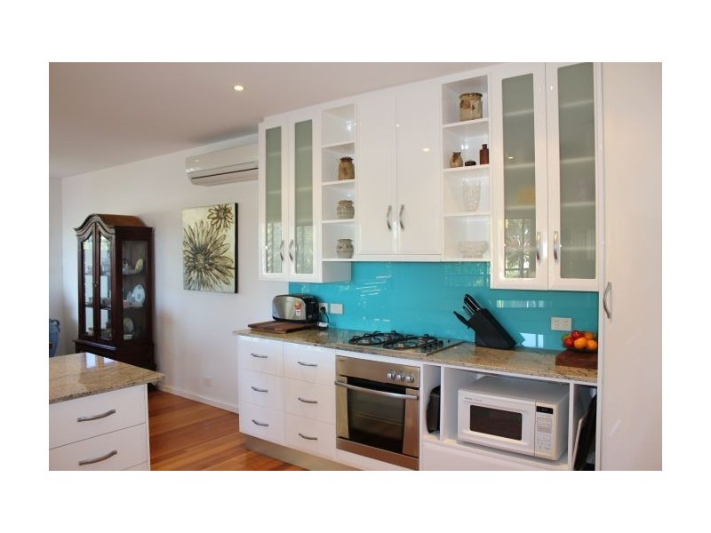4 Yachtsman Drive, Safety Beach NSW 2456