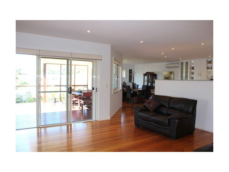 4 Yachtsman Drive, Safety Beach NSW 2456