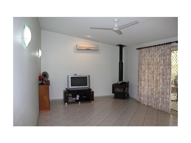 5 Bream Close, Emerald Beach NSW 2456