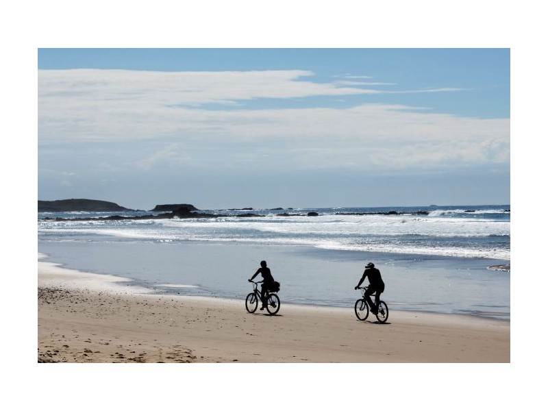 76B Sandy Beach Drive, Sandy Beach NSW 2456